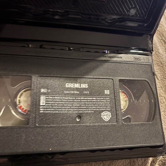 Gremlins VHS tape Movie - Picture 3 of 4